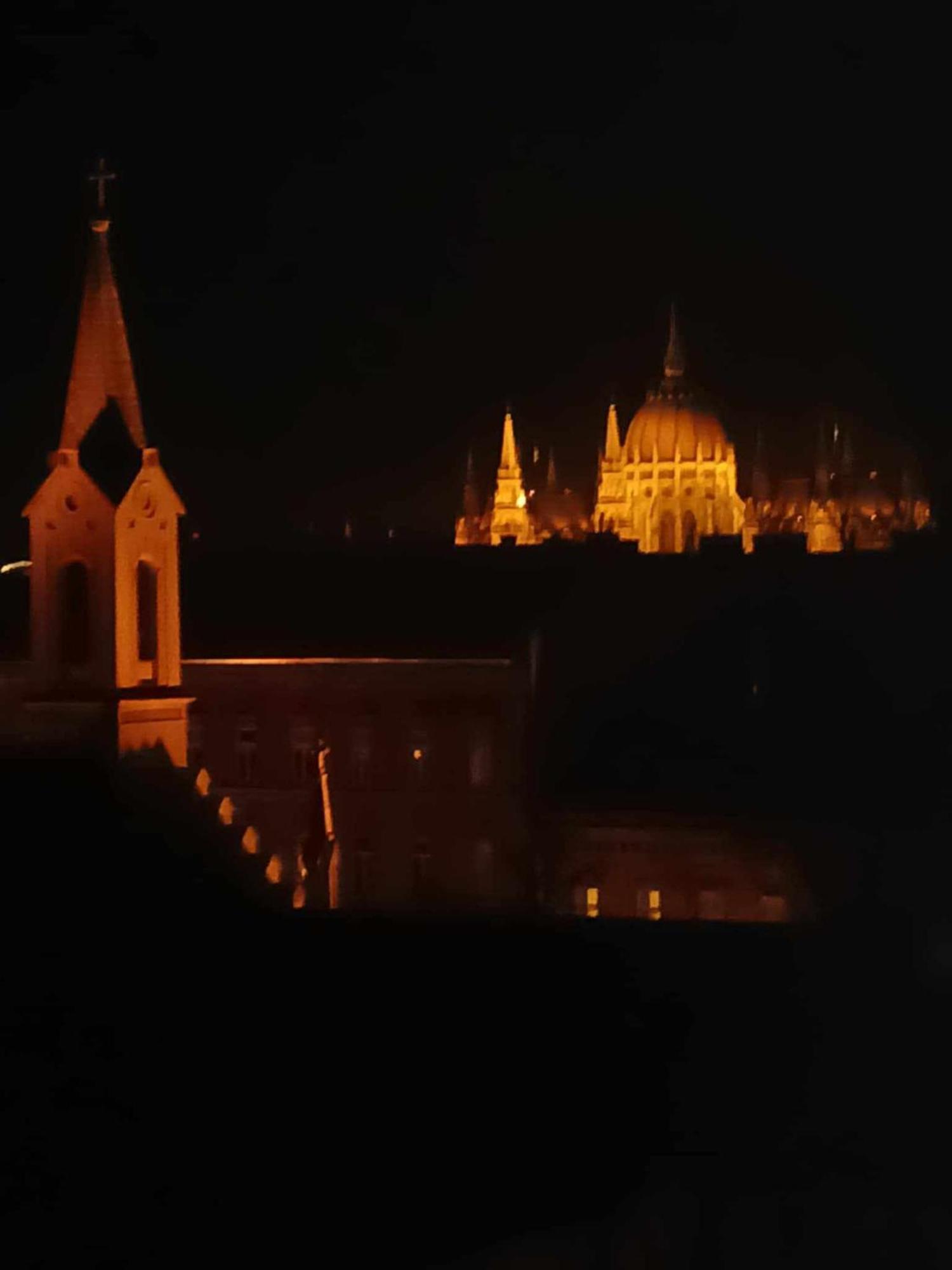 Cozy Panorama At The Castle Leilighet Budapest Eksteriør bilde